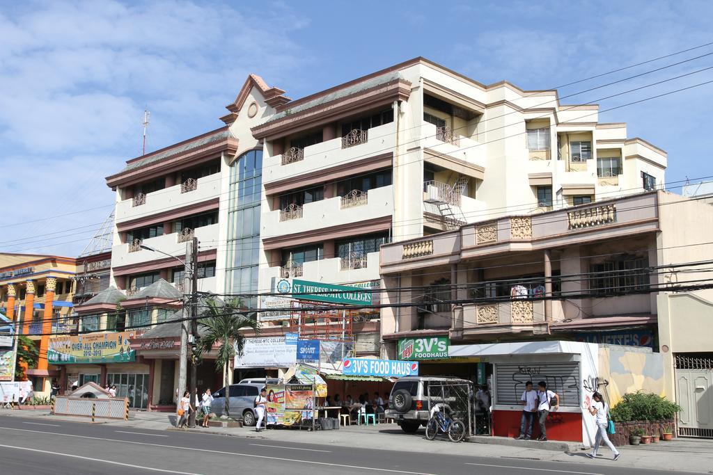 La Fiesta Hotel Iloilo City Exteriér fotografie