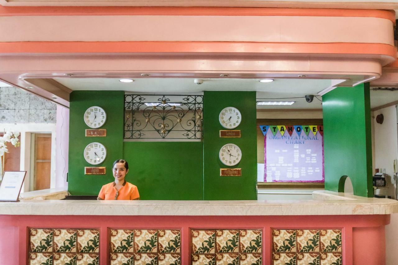 La Fiesta Hotel Iloilo City Exteriér fotografie