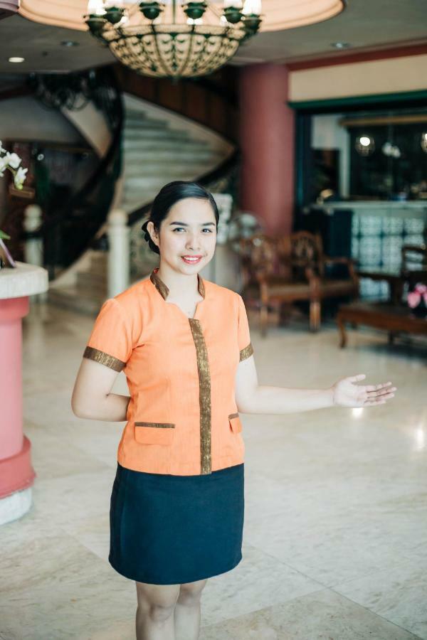 La Fiesta Hotel Iloilo City Exteriér fotografie